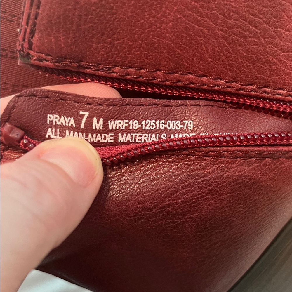 Kim Rogers Maroon Ankle Booties - Picture 5 of 5
